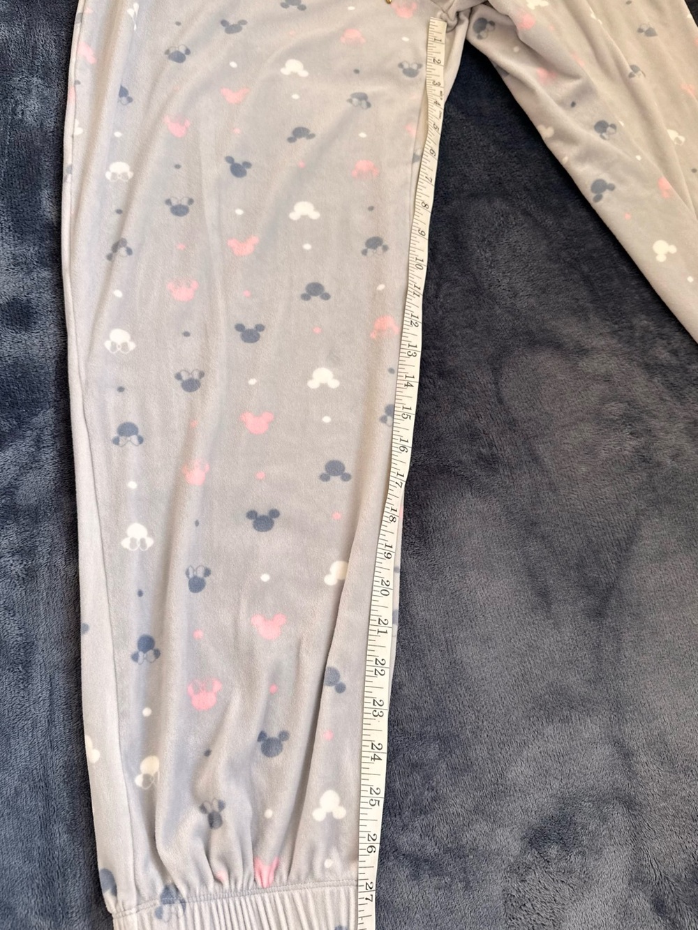 Women’s Disney Light Gray Fleece Pajama Set with Navy, White & Pink Mouse Motifs - Picture 11 of 12